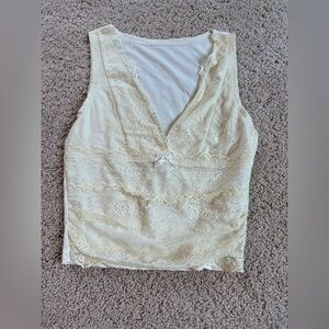Cider Cropped Lace Too, Light Yellow, Size xs, Never worn